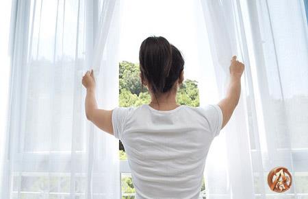 چگونه هوای خانه را تصفیه کنیم؟ راهنمای ویژه برای تازه‌عروس ها در فصل سرما